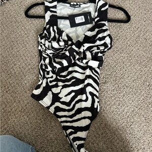 Fashion Nova Black & White Zebra Print Sleeveless Bodysuit